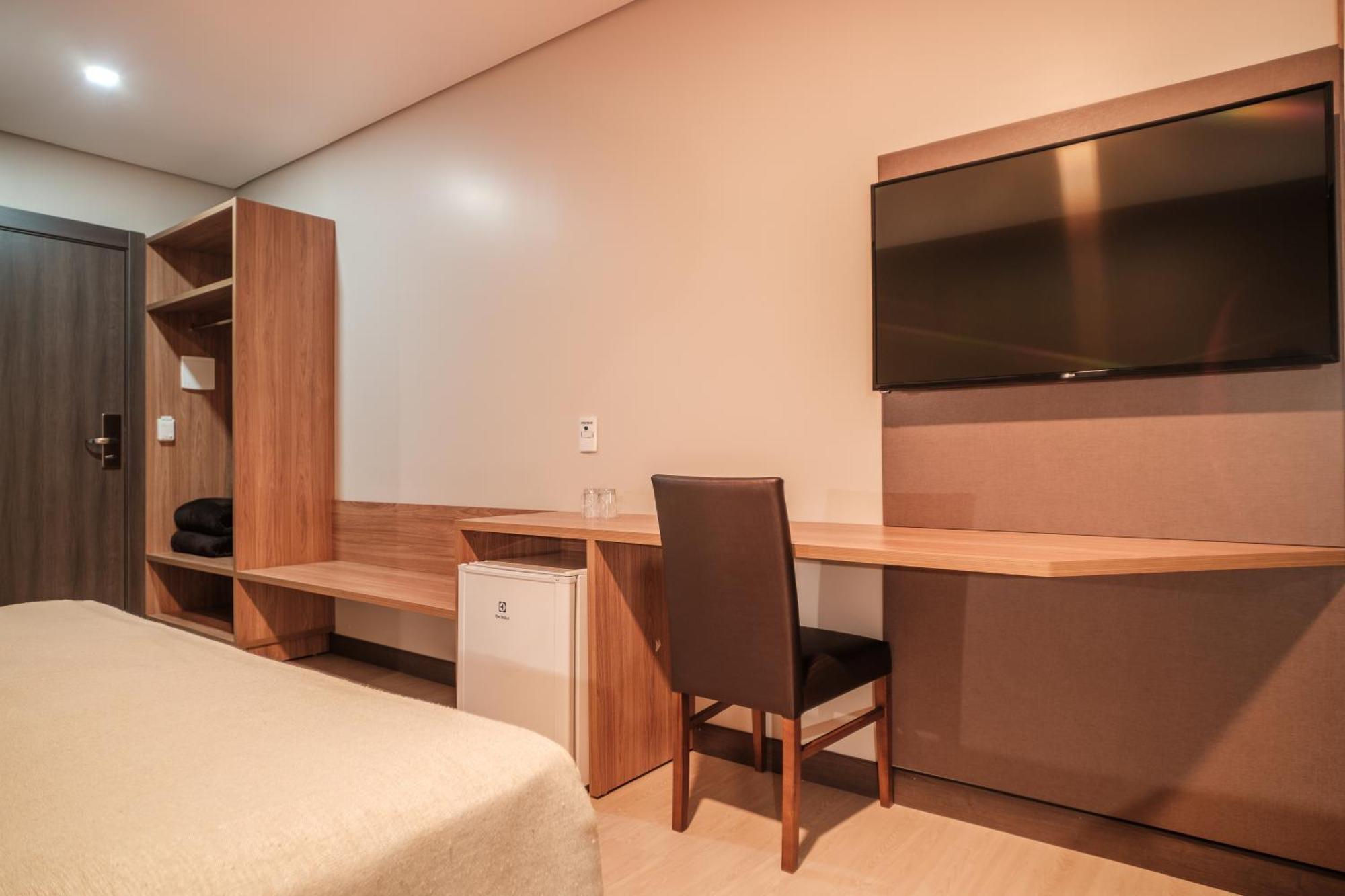 Bello Hotel โตเลโด ภายนอก รูปภาพ
