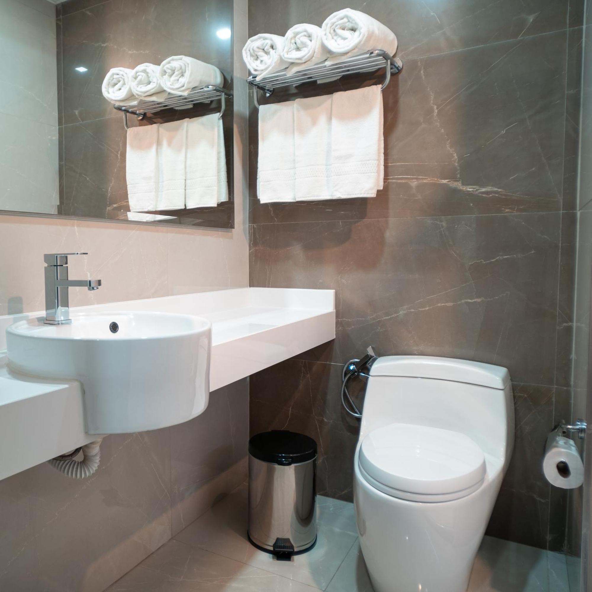 Bello Hotel โตเลโด ภายนอก รูปภาพ