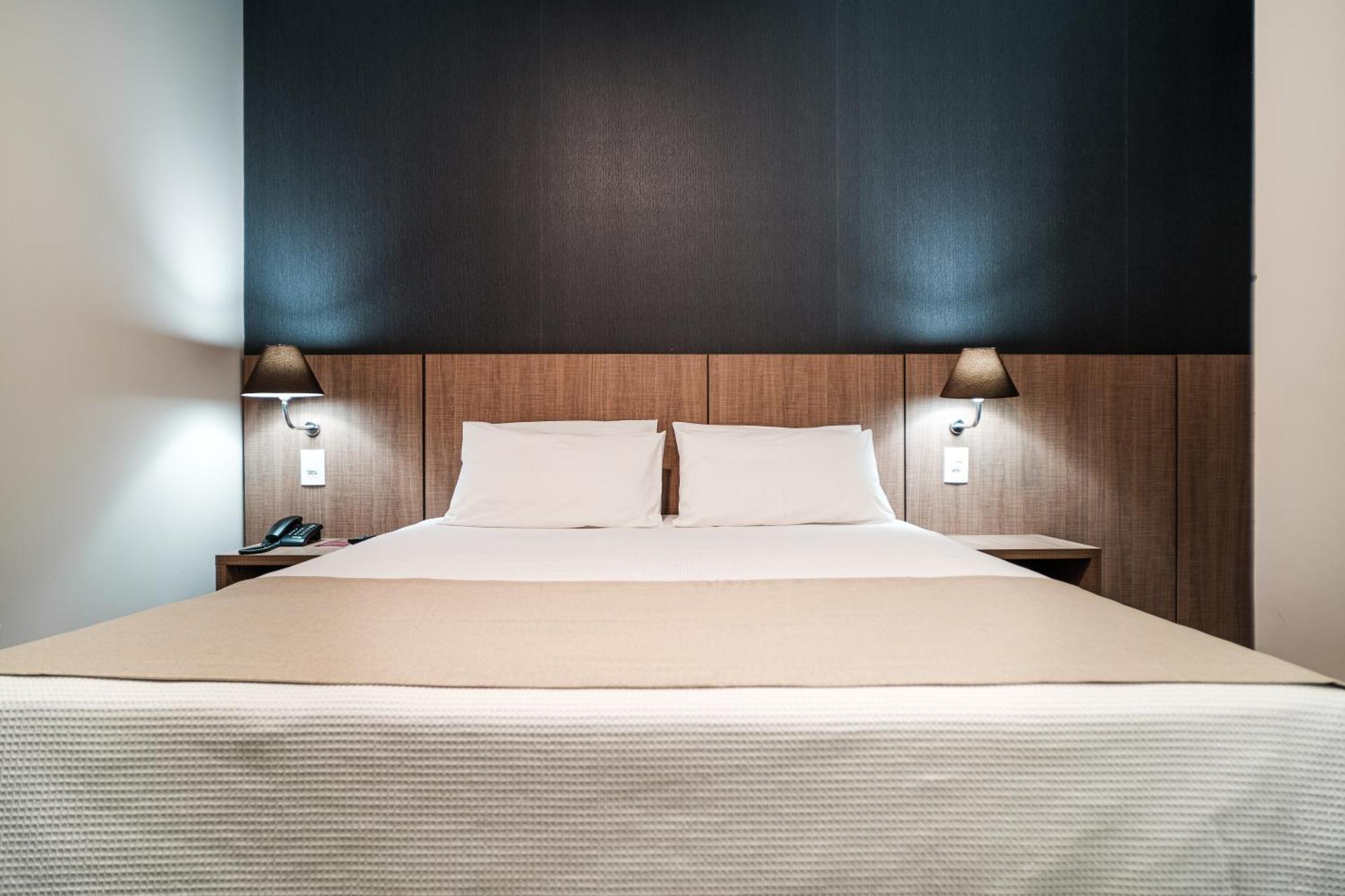 Bello Hotel โตเลโด ภายนอก รูปภาพ