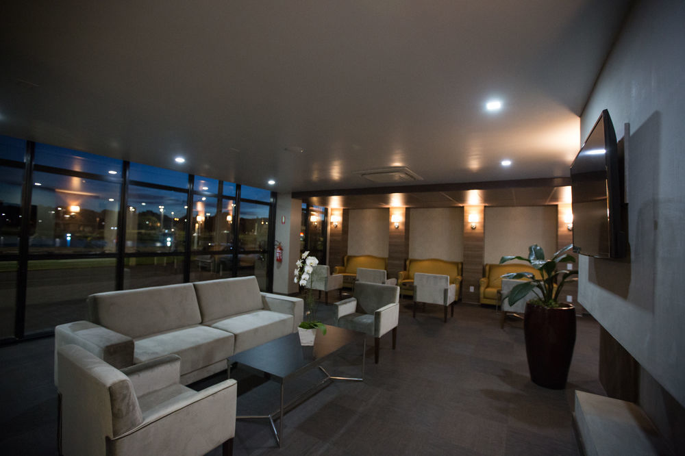 Bello Hotel โตเลโด ภายนอก รูปภาพ