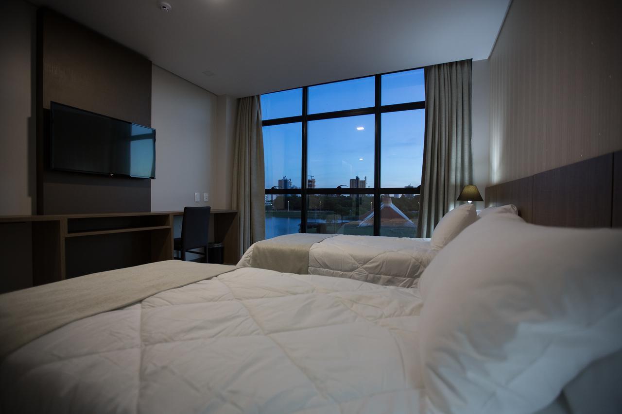 Bello Hotel โตเลโด ภายนอก รูปภาพ