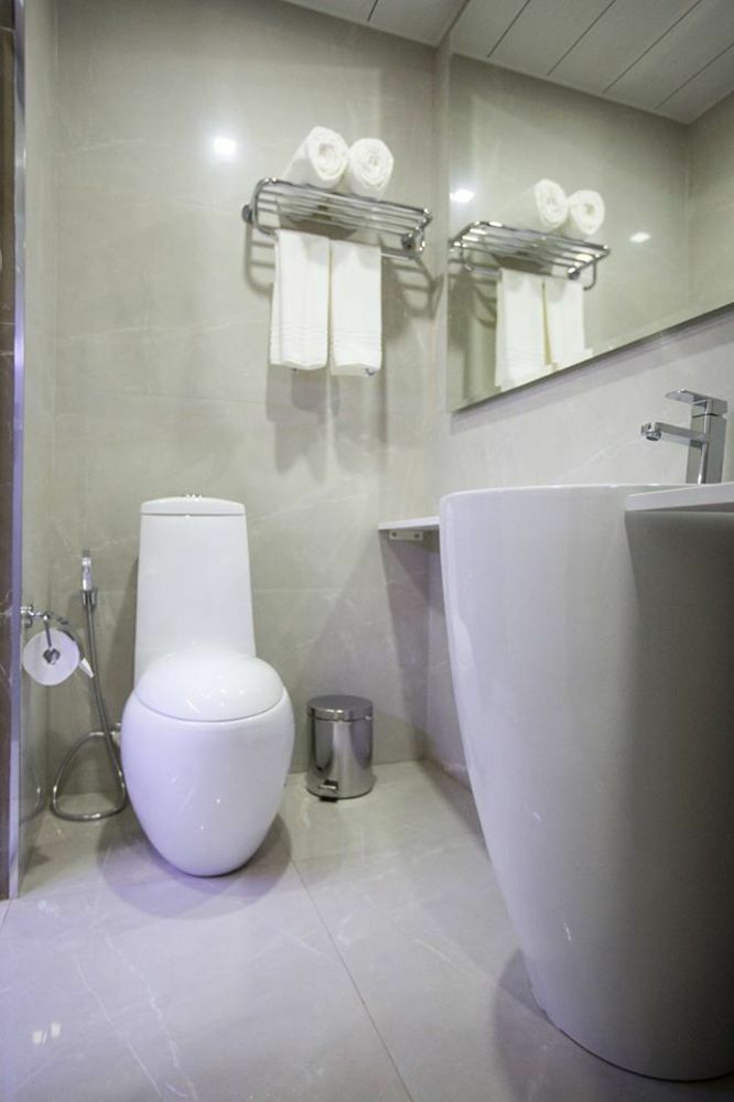 Bello Hotel โตเลโด ภายนอก รูปภาพ